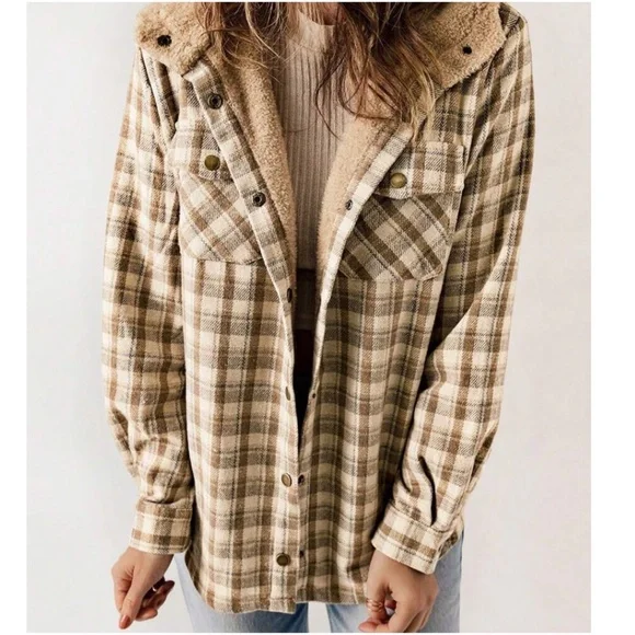 Cozy Plaid Print Teddy Lined Button Jacket Shacket - Picture 6 of 12